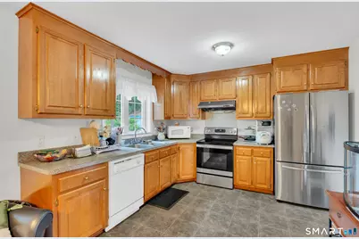5 Thamesview Road, Norwich, CT 06360 - Photo 9