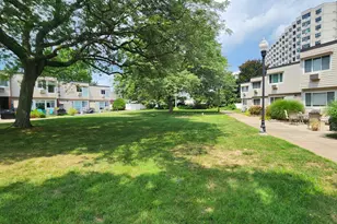 111 W Walk, West Haven, CT 06516 - Photo 29