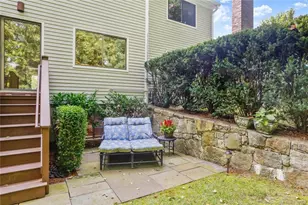 40 Ettl Ln, Greenwich, CT 06831 - Photo 19