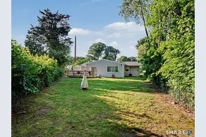 277 Indian Field Road, Bridgeport, CT 06606 - Photo 5