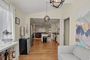277 Indian Field Rd, Bridgeport, CT 06606 - Photo 17
