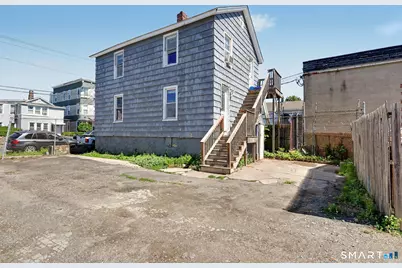 178 Linen Avenue, Bridgeport, CT 06604 - Photo 23