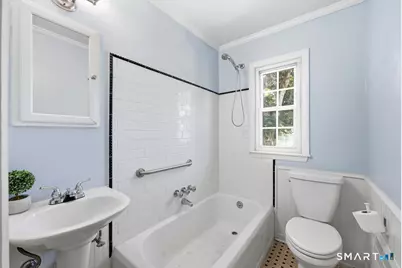 46 Crosshill Road, West Hartford, CT 06107 - Photo 13