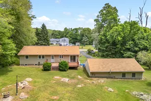 688 Raymond Hill Rd, Montville, CT 06382 - Photo 7