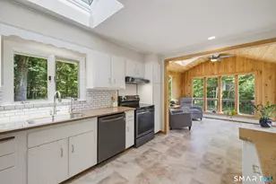 60 Olsen Dr, Mansfield, CT 06250 - Photo 9
