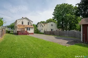 27 Rosemont Ave, Windsor, CT 06095 - Photo 9