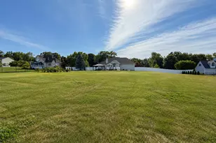 43 Barber Hill Rd, East Windsor, CT 06016 - Photo 5