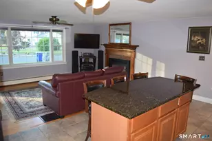33 Douglas Dr, Enfield, CT 06082 - Photo 9