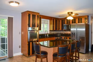 33 Douglas Dr, Enfield, CT 06082 - Photo 5