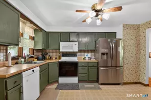 20 Jade Cir, Southington, CT 06489 - Photo 7