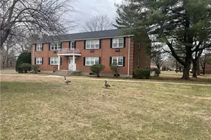 7 Grandview Dr, Farmington, CT 06032 - Photo 3