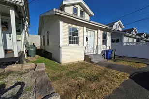 98 Cowles St, Bridgeport, CT 06607 - Photo 5