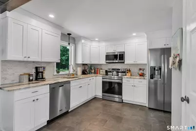 339 Boston Post Road, East Lyme, CT 06333 - Photo 23