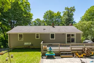 339 Boston Post Rd, East Lyme, CT 06333 - Photo 19