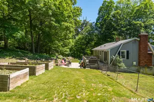 339 Boston Post Rd, East Lyme, CT 06333 - Photo 37