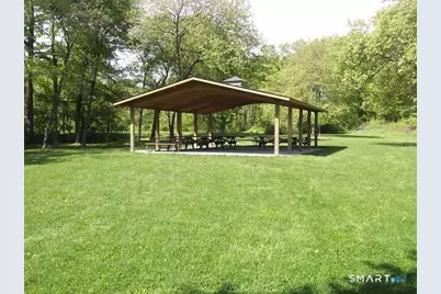 10 Lennox Avenue, Windsor, CT 06095 - Photo 33