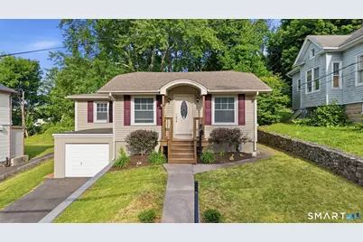 118 Columbus Avenue, Meriden, CT 06451 - Photo 1