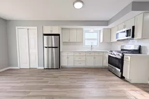 323 Columbus Ave, Stratford, CT 06615 - Photo 9