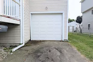 323 Columbus Ave, Stratford, CT 06615 - Photo 37