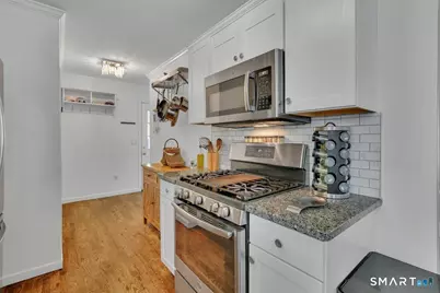 30 Quaker Lane, Southington, CT 06489 - Photo 7