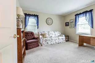 21 Farmbrook Ln, Vernon, CT 06066 - Photo 13