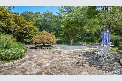21 Fuller Road, Trumbull, CT 06611 - Photo 5