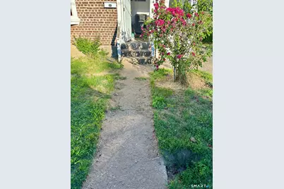 114 Colony Street, Bridgeport, CT 06610 - Photo 5