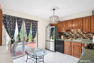 28 Hickory St, Danbury, CT 06810 - Photo 7