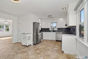 92 Burwood Ave, Stamford, CT 06902 - Photo 11