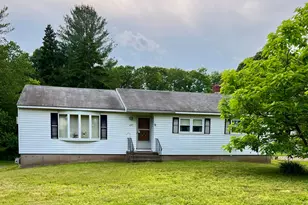 492 Hillstown Rd, Manchester, CT 06040 - Photo 1