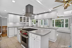 2 Diamond Dr, Newtown, CT 06470 - Photo 7