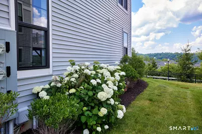 157 Brentwood Circle #157, Danbury, CT 06810 - Photo 17