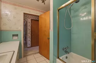 29 Glenview Dr, Bristol, CT 06010 - Photo 21