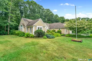19 Whitehall Ln, Groton, CT 06355 - Photo 3