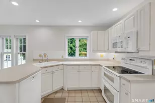19 Whitehall Ln, Groton, CT 06355 - Photo 39