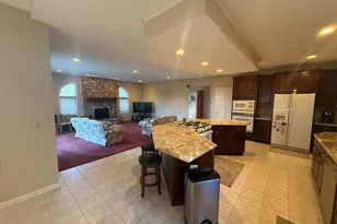 124 Suncrest Ct, Torrington, CT 06790 - Photo 5