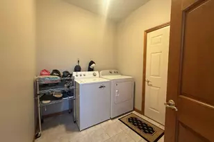 124 Suncrest Ct, Torrington, CT 06790 - Photo 19