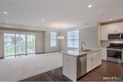 822 Center Meadow Lane #822, Danbury, CT 06810 - Photo 5