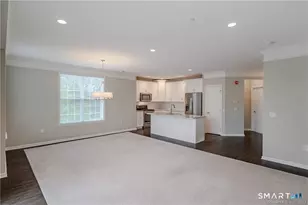 822 Center Meadow Ln, Danbury, CT 06810 - Photo 7