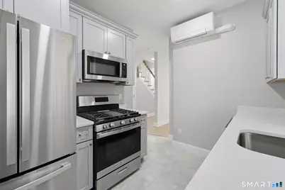 41 Center Street, Hartford, CT 06120 - Photo 19