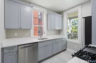 41 Center St, Hartford, CT 06120 - Photo 17