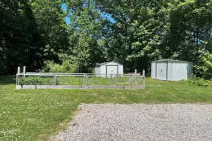 8 Wells Ave, Stonington, CT 06379 - Photo 9