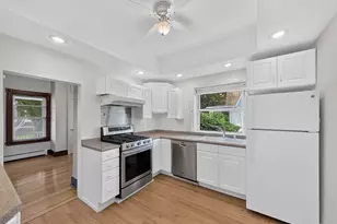 29 Willow St, Stonington, CT 06378 - Photo 17