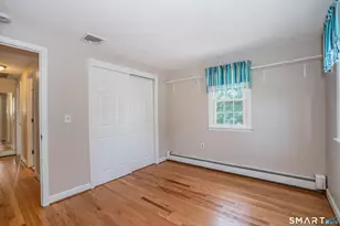 7 Fairview St, Simsbury, CT 06070 - Photo 23