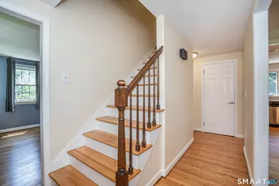 7 Fairview Street, Simsbury, CT 06070 - Photo 3