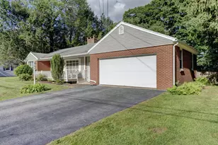 69 Hickory Rd, Torrington, CT 06790 - Photo 3