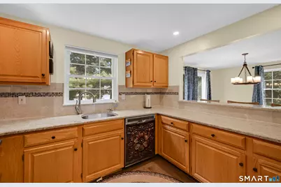 2202 Meadowview Drive #2202, East Windsor, CT 06088 - Photo 5