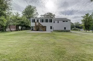 390 Ballfall Rd, Middletown, CT 06457 - Photo 5