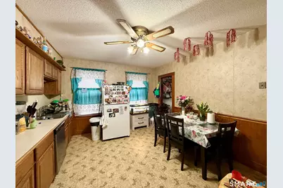 23 Chapman Court, New Britain, CT 06051 - Photo 9