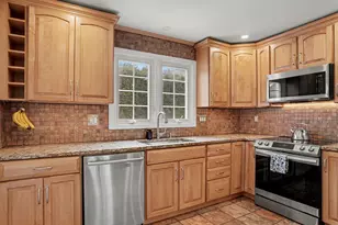 64 Summer St, Stratford, CT 06614 - Photo 15